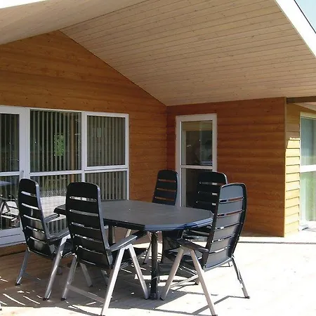 Nice Home In Strandby With Sauna *